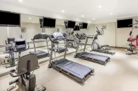 Ramada by Wyndham Flushing Queens - 3-Star