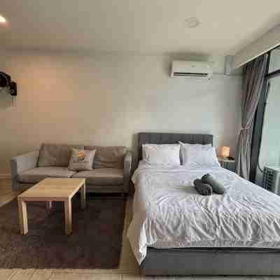 Stylish Homestay @ Hextar Mall Crown Tower 2pax Rooms
