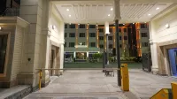 Al Yarmouk International Hotel - parking