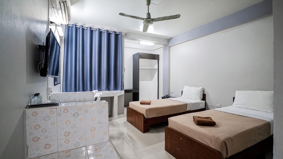 Pasawang Hotel