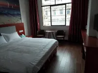 Qichunxin Living Hotel - 2-stjärniga