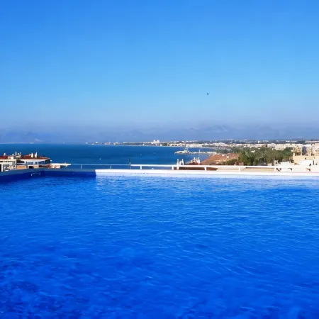 Rentalmar Park Suites Salou