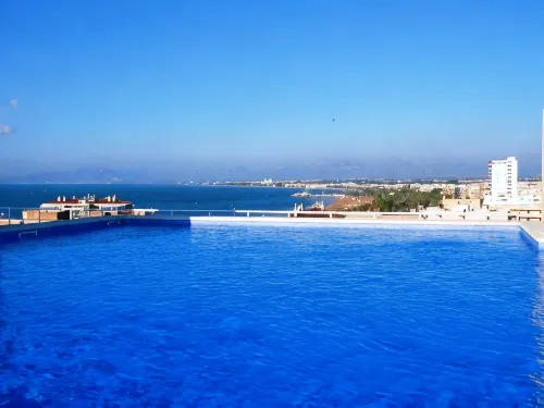 Rentalmar Park Suites Salou - Rooftop Pools