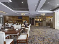 Vienna International Hotel (Hefei Feixi High Speed Railway Station)