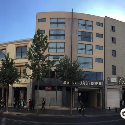 卡斯特羅波爾酒店 鄰近皮诺苏亚雷斯的酒店