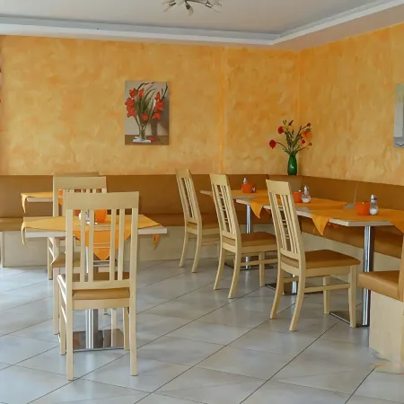 Pension Alram Hof
