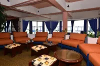 UMH Tarik Hotel