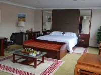 Double Dragon Holiday Hotel(Anqing Railway Station) Hotels in Anqing