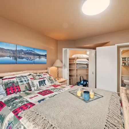 The Executive Lodge up in the West Hills and 2 Miles from Downtown Bend.