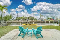 Waterfront Bungalow in Matlacha - 4-Star