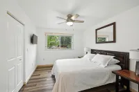 Peaceful with views, brand new, 2-bedroom, 2 bathroom house on Finger Lake. - 4-Star