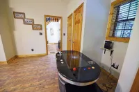 NEW! Creekside Cabin w/ new hot tub & firepit!