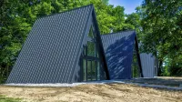 New A-Frame Cabin by Des Moines: Milkweed theme - 3-Star