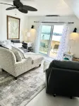 Sunset by the Bay Retreat Beautiful Sunsetsclose to Downtown Quiet Restful - 4-Star