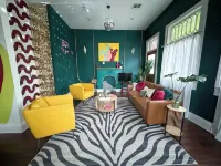 Funky Designed 2 Bed / 1 Bath - Walk to French Quarter in Historic NOLA