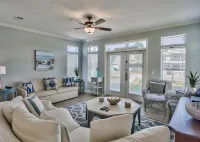 Sun City Crystal Beach 6-SEAT STREET LEGAL GOLF CART COMES WITH THIS RENTAL!!! - Private Pool