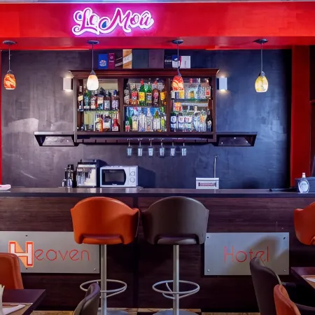 NEW HEAVEN HOTEL