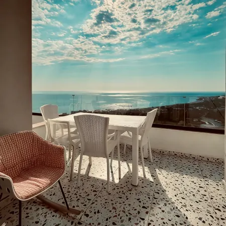 Gogo's Boutique Hotel