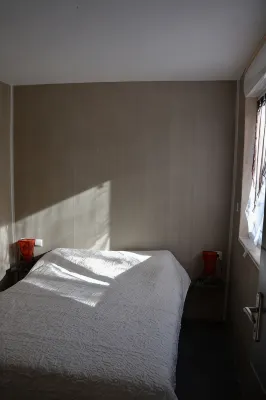 Gite with private spa and enclosed terrace close to shops and rivers