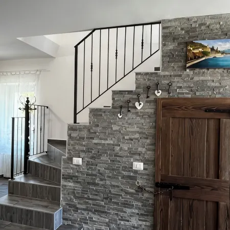 100 square meters of completely renovated house on 2 levels