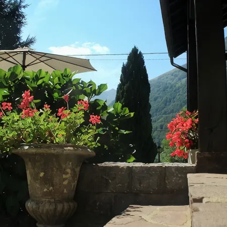 CAUTERETS - Chalet L'Escapade, fine amenities, sleeps 2 to 15