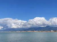 Flat with garden closed to see 塞拉韋扎酒店