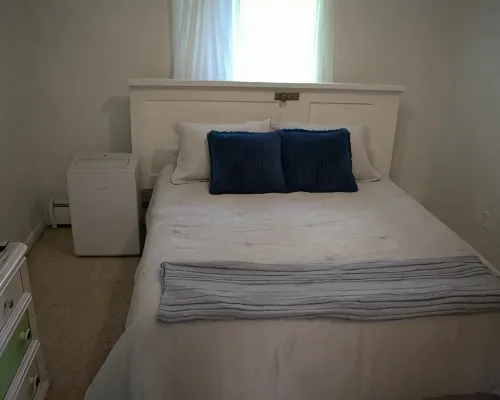 Charming 1-bedroom flat in lovely Corning Hotels in Corning