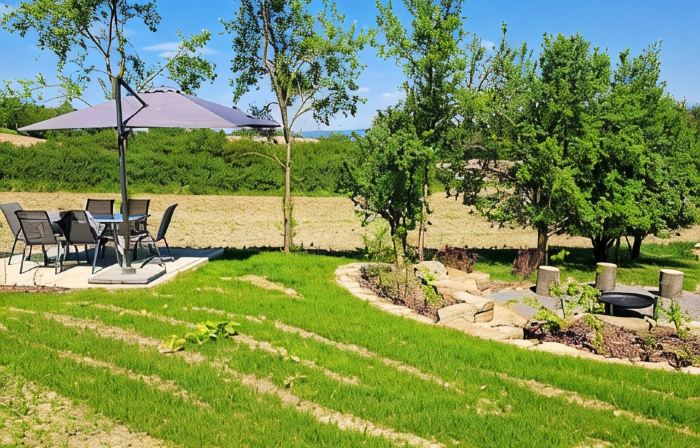 Neu Renovierte Ferienwohnung Mitten in der Natur des Weserberglandes