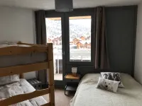 58 m2 apartment warm at the foot of the slopes with open views south