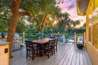 Canyon Lake Retreat - Two Homes! Private Pool & Hot Tub Near Canyon Lake Marina - Boutique