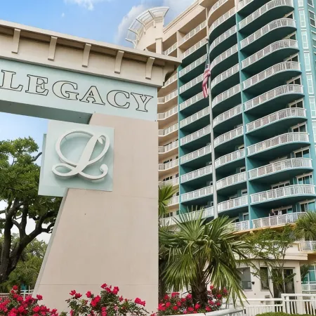 Gorgeous Oceanview 3BR Luxury Condo - "Latitude"