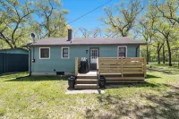Lake Access/Firepit/Pet-Friendly/Ping Pong/Foosball