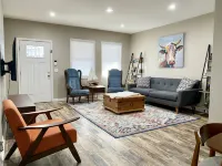 Beautiful, Remodeled Home - Downtown Fort Wayne - Boutique