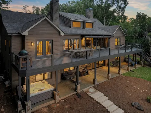 Lake Oconee | Waterfront, Dock & Hot Tub