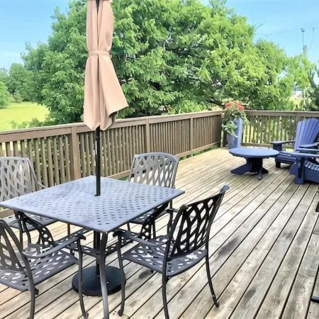 Private Waterfront Loft - an amazing lake view