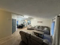 Quiet. Relaxing. 4-bedroom House with AC, Jetted Tub and WiFi.