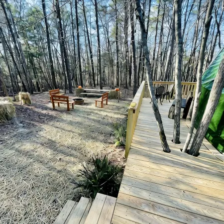 Charlotte Glamping Dome- Fawn and Fern Hideaway Отели в г. Стил Крик