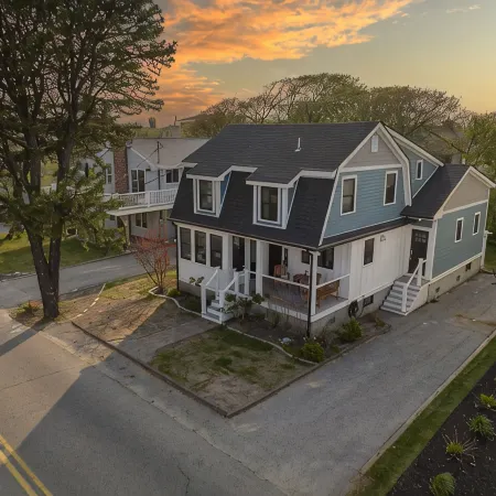 Salty but Sweet - 3 min walk to Beach - Newly Renovated - Video!