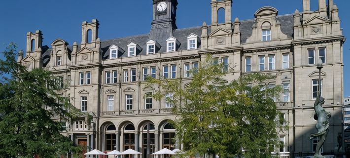 Quebecs Luxury Apartments Hotels in Leeds