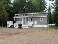 Cozy 1 1/2-bedroom, 4 Bed Tiny House with Gas Heat/AC, WiFi ATV/Snowmobile - Wifi