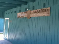 Quiet Family Kept Waterfront Bayhouse With Great Fishing Pier