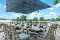 Bell House - Contemporary Comfort Near Wards Road with a Luxurious Hot Tub. - 4-Star