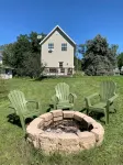 Beautiful Balsam Lake home with Jacuzzi tub close to Lake and park - 3-Star