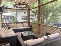 4 bed/3 bath huge house, 1.5 blocks to beach/town, hot tub/game rm, dog friendly - 3성급