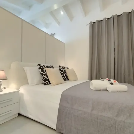 Holmann Suite & Rooms