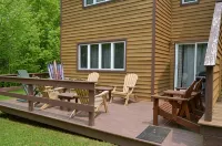 3BR Townhouse, Walk to downtown 3 miles) - 3-Star