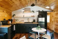 Boone's Bluff RRG- HUMBLE COZY STAY w/ Firepit - con encanto
