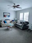 Country Cottage on the Lakeshore--Few Minutes from Beach - 2-Sterne