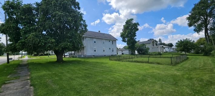 Spacious Hidden Gem Hotels in Utica