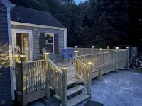 5 bedroom, 3 bath, beautiful hickory kitchen, large living space, sleeps 14 - Homestays